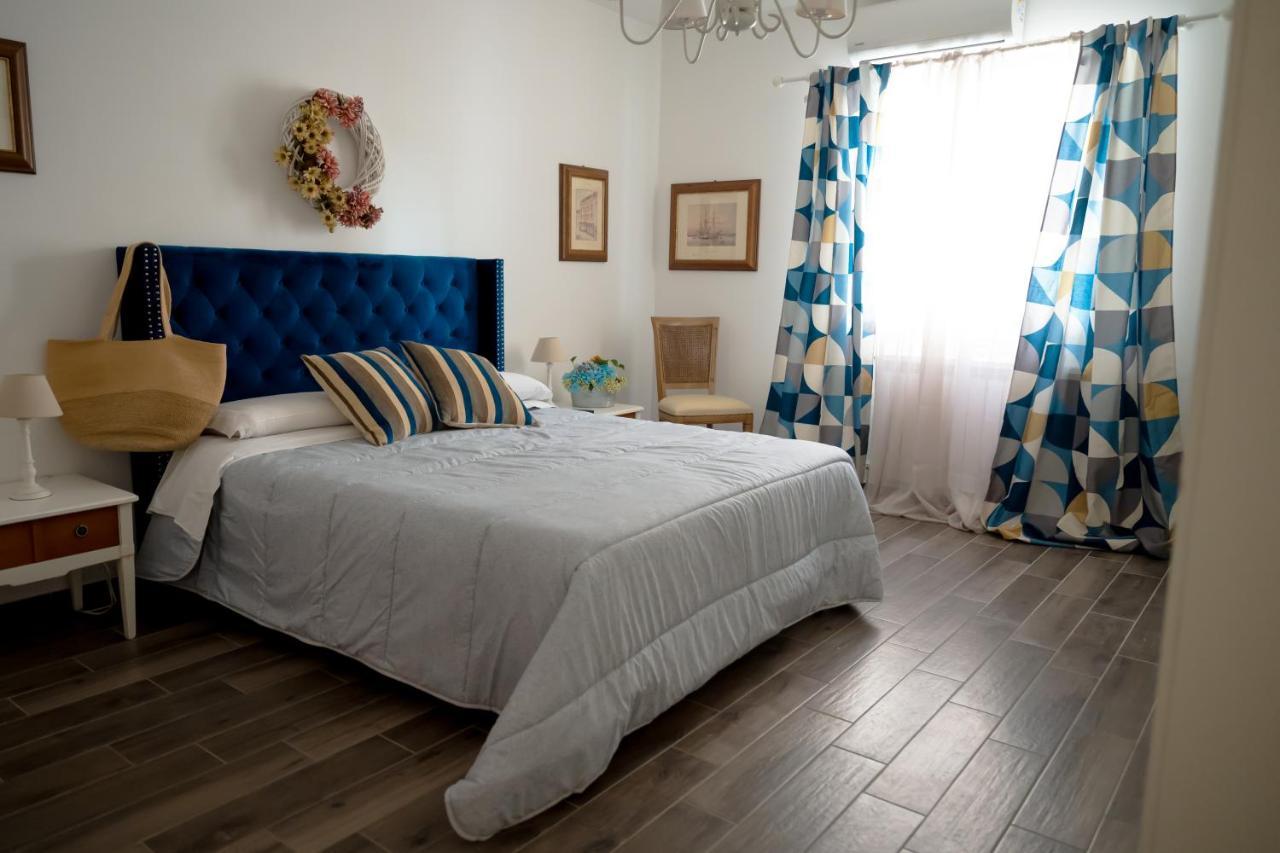 Villa Cinzia-150 Mt From The Beach 몬델로 외부 사진